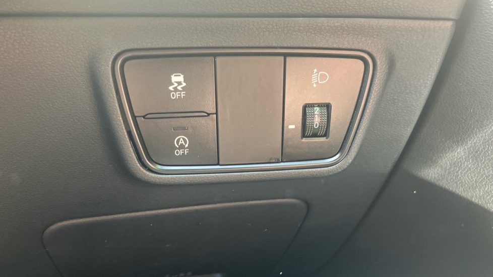 Hyundai TUCSON 1.6 TGDi Premium 5dr 2WD Petrol Estate - Image 29
