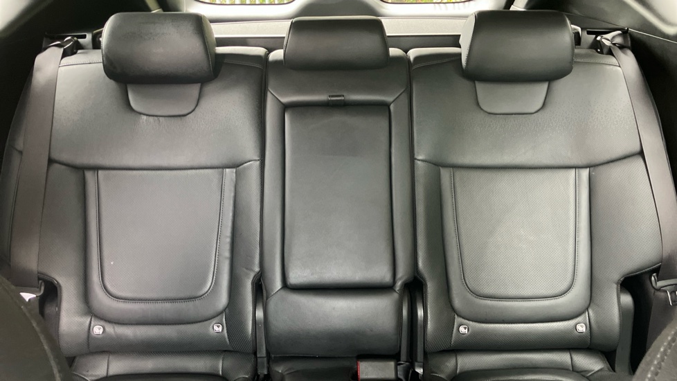 Hyundai TUCSON 1.6 TGDi Hybrid 230 Ultimate 5dr 2WD Auto Hybrid Estate - Image 15
