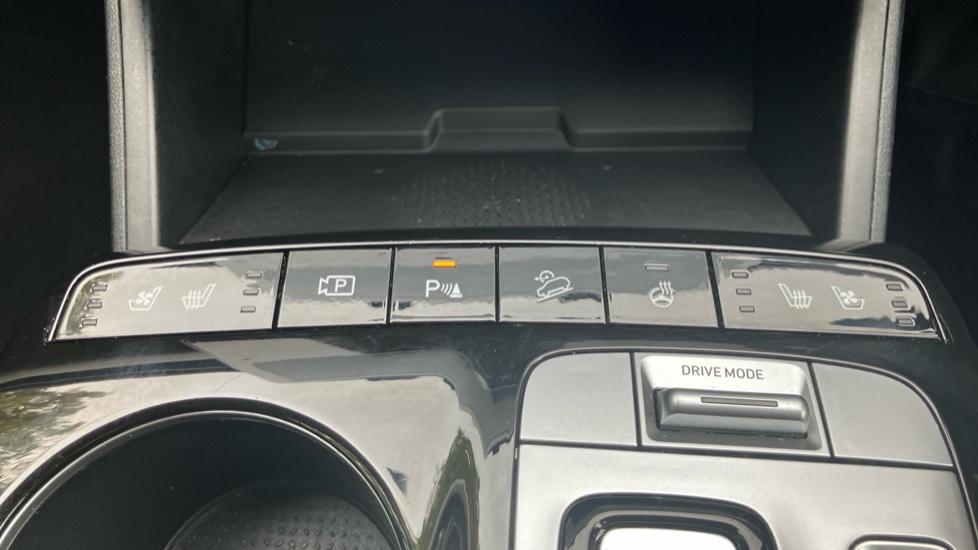 Hyundai TUCSON 1.6 TGDi Hybrid 230 Ultimate 5dr 2WD Auto Hybrid Estate - Image 30