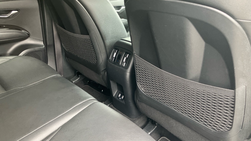 Hyundai TUCSON 1.6 TGDi Hybrid 230 Ultimate 5dr 2WD Auto Hybrid Estate - Image 45