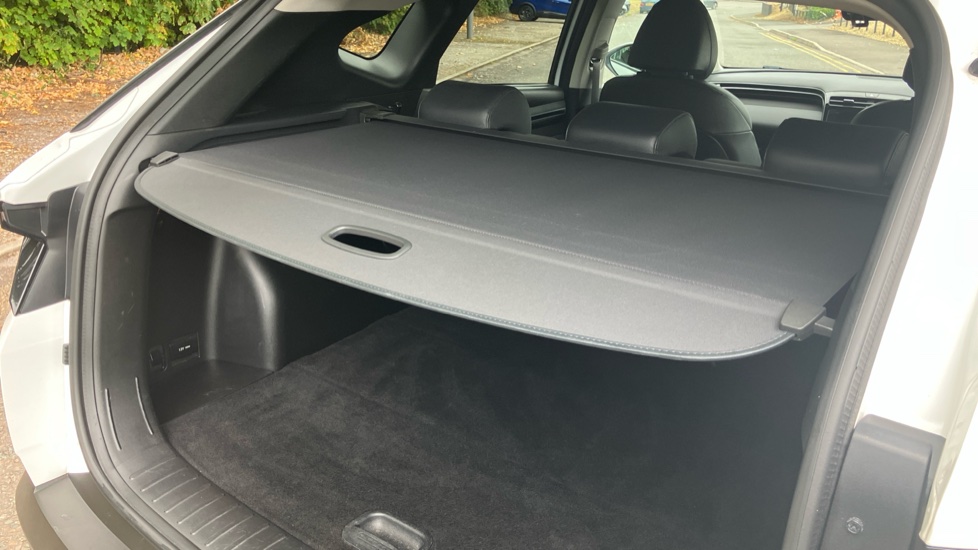Hyundai TUCSON 1.6 TGDi Hybrid 230 Ultimate 5dr 2WD Auto Hybrid Estate - Image 48