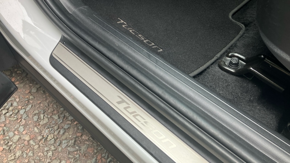 Hyundai TUCSON 1.6 TGDi Hybrid 230 Ultimate 5dr 2WD Auto Hybrid Estate - Image 53