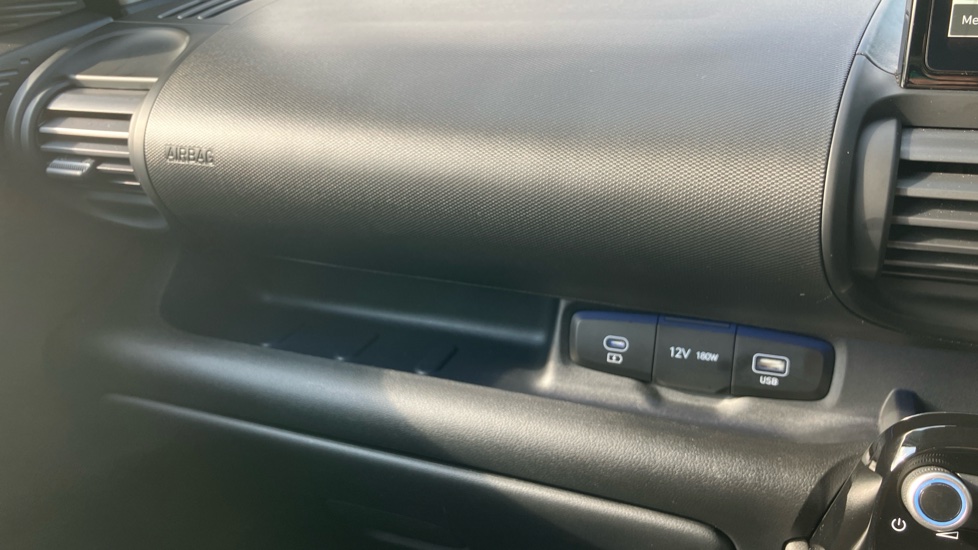 Hyundai INSTER 85kW 02 49kWh 5dr Auto Electric Hatchback - Image 34