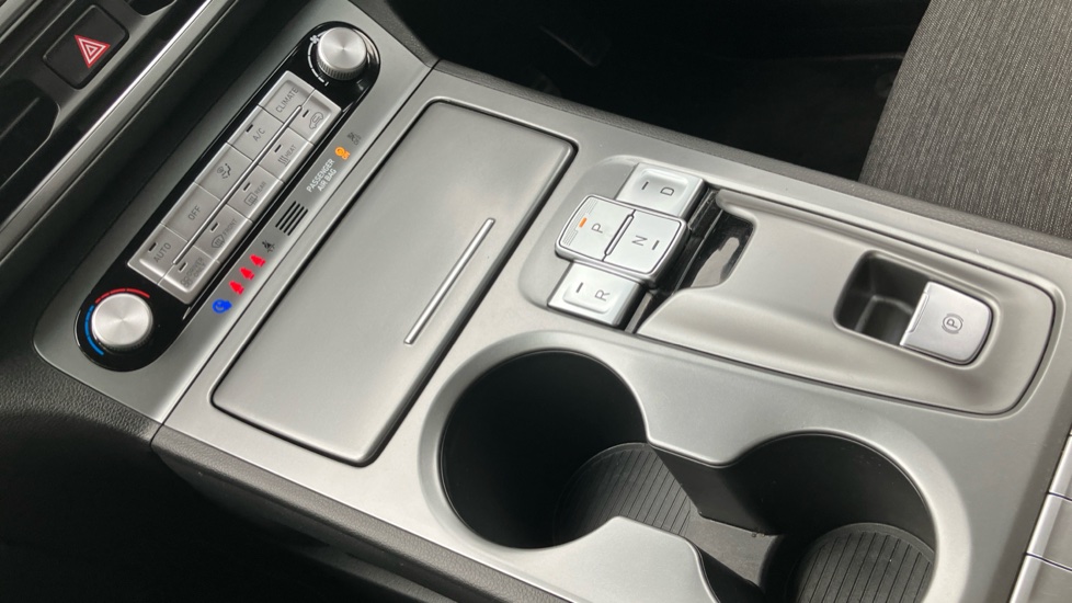 Hyundai KONA 100kW Premium 39kWh 5dr Auto Electric Hatchback - Image 13