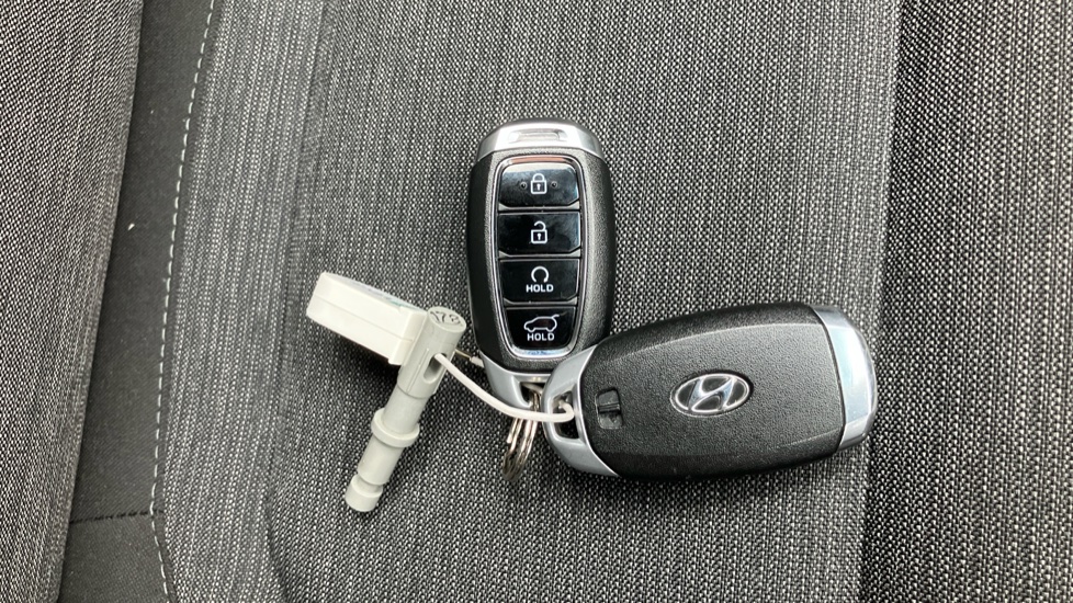 Hyundai KONA 100kW Premium 39kWh 5dr Auto Electric Hatchback - Image 20