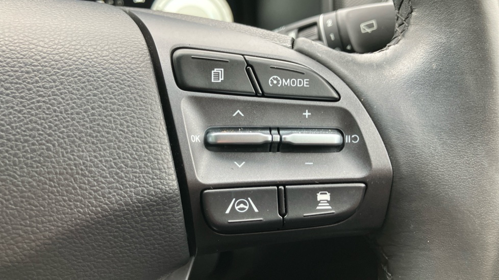 Hyundai KONA 100kW Premium 39kWh 5dr Auto Electric Hatchback - Image 27