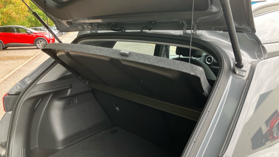 Hyundai KONA 100kW Premium 39kWh 5dr Auto Electric Hatchback - Image 44