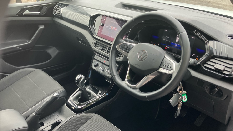 Volkswagen T-Cross 1.0 TSI 110 Black Edition 5dr Petrol Estate - Image 9