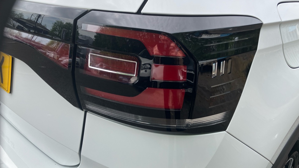 Volkswagen T-Cross 1.0 TSI 110 Black Edition 5dr Petrol Estate - Image 33