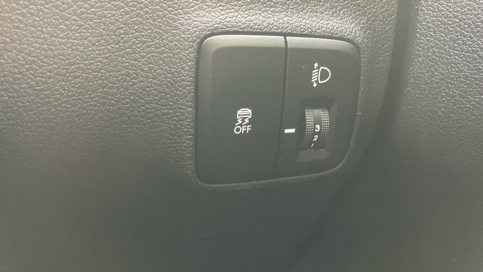 Hyundai i10 1.0 [63] Advance 5dr [Nav] Petrol Hatchback - Image 25