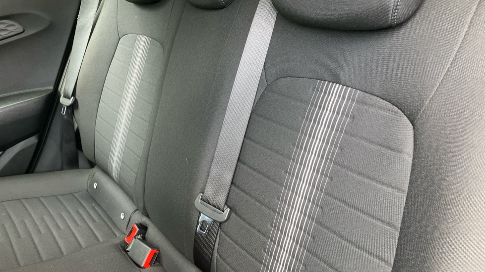Hyundai i10 1.0 [63] Advance 5dr [Nav] Petrol Hatchback - Image 45
