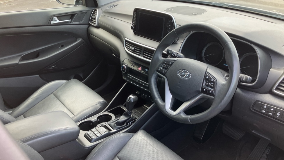 Hyundai TUCSON 1.6 TGDi 177 Premium SE 5dr 2WD DCT Petrol Estate - Image 11