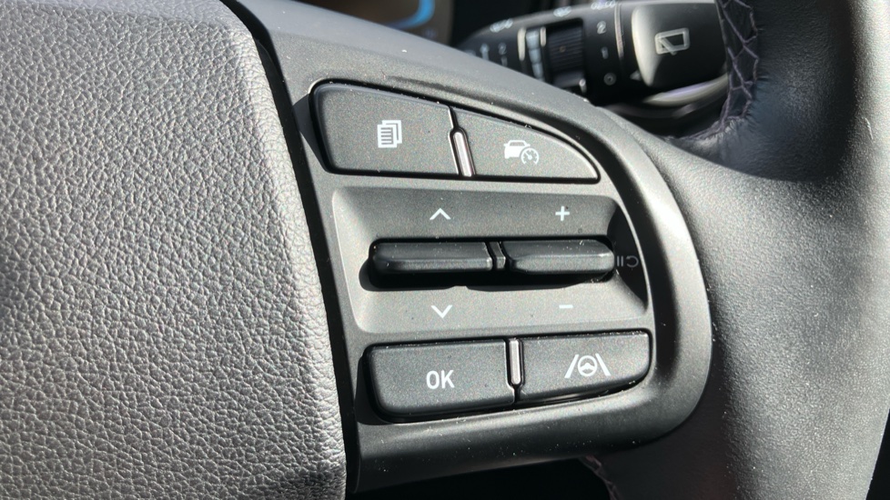 Hyundai i10 1.2 MPi Premium 5dr Petrol Hatchback - Image 23