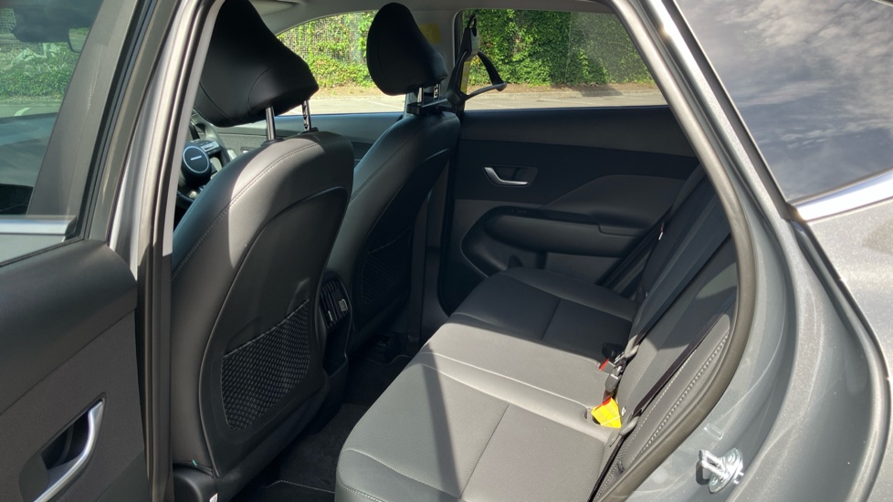 Hyundai KONA 1.6 Hybrid 138 Ultimate 5dr DCT Hybrid Hatchback - Image 16