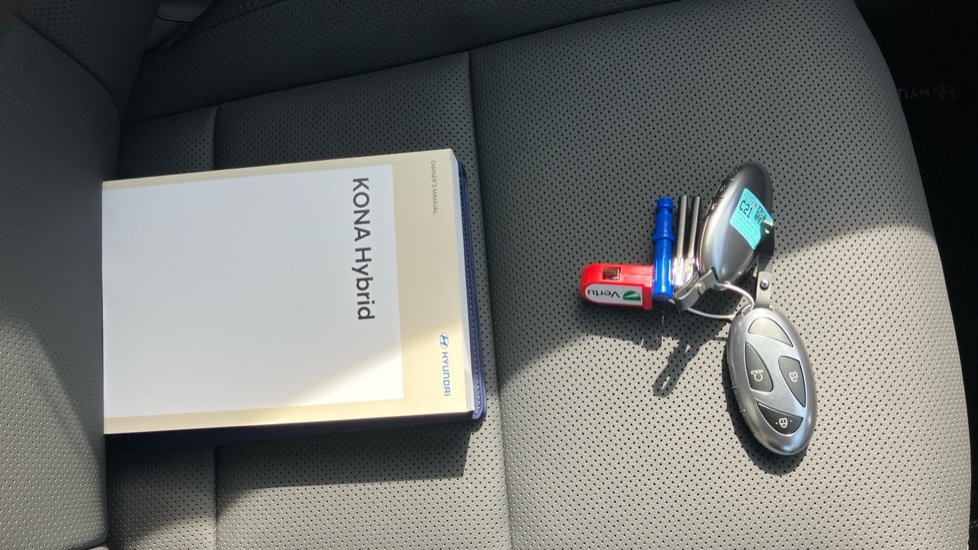 Hyundai KONA 1.6 Hybrid 138 Ultimate 5dr DCT Hybrid Hatchback - Image 19