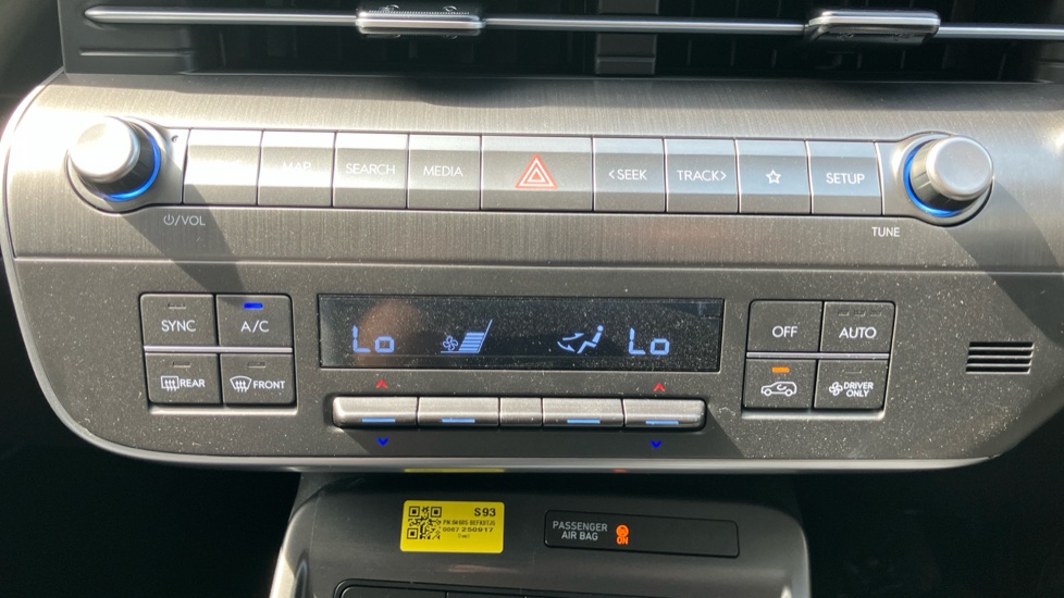 Hyundai KONA 1.6 Hybrid 138 Ultimate 5dr DCT Hybrid Hatchback - Image 31