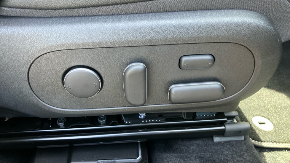 Hyundai KONA 1.6 Hybrid 138 Ultimate 5dr DCT Hybrid Hatchback - Image 41