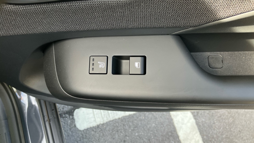 Hyundai KONA 1.6 Hybrid 138 Ultimate 5dr DCT Hybrid Hatchback - Image 44
