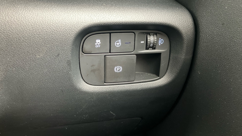 Hyundai INSTER 85kW 02 49kWh 5dr Auto Electric Hatchback - Image 28