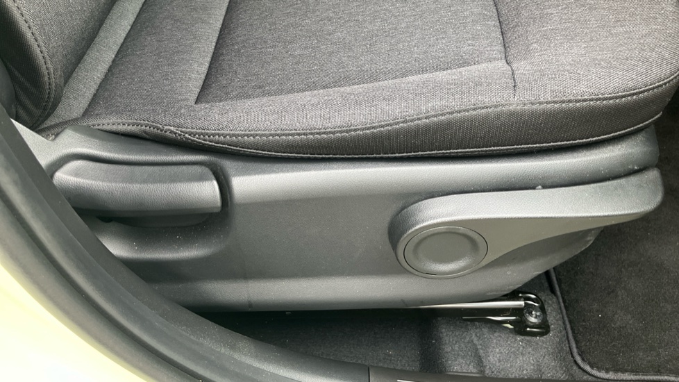 Hyundai INSTER 85kW 02 49kWh 5dr Auto Electric Hatchback - Image 37
