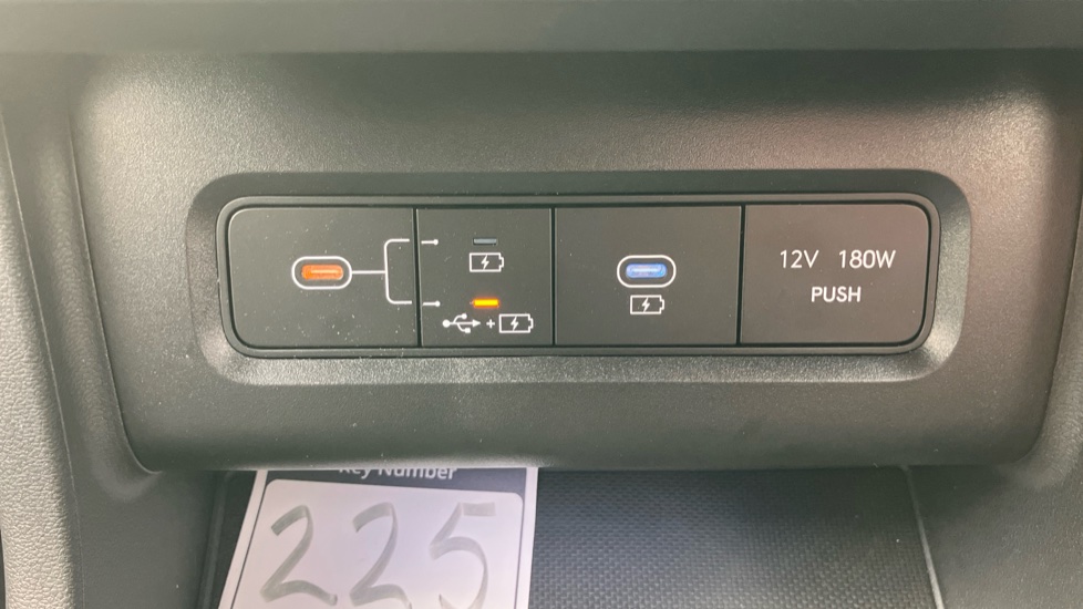 Hyundai TUCSON 1.6T Plug-in Hybrid N Line 5dr Auto Estate - Image 29