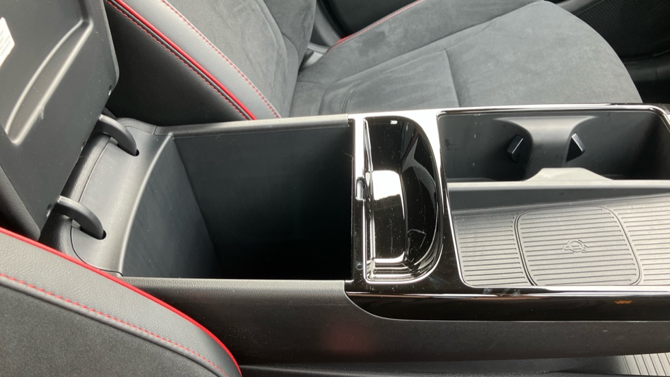 Hyundai TUCSON 1.6T Plug-in Hybrid N Line 5dr Auto Estate - Image 31