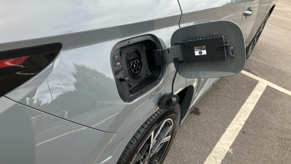 Hyundai TUCSON 1.6T Plug-in Hybrid N Line 5dr Auto Estate - Image 53