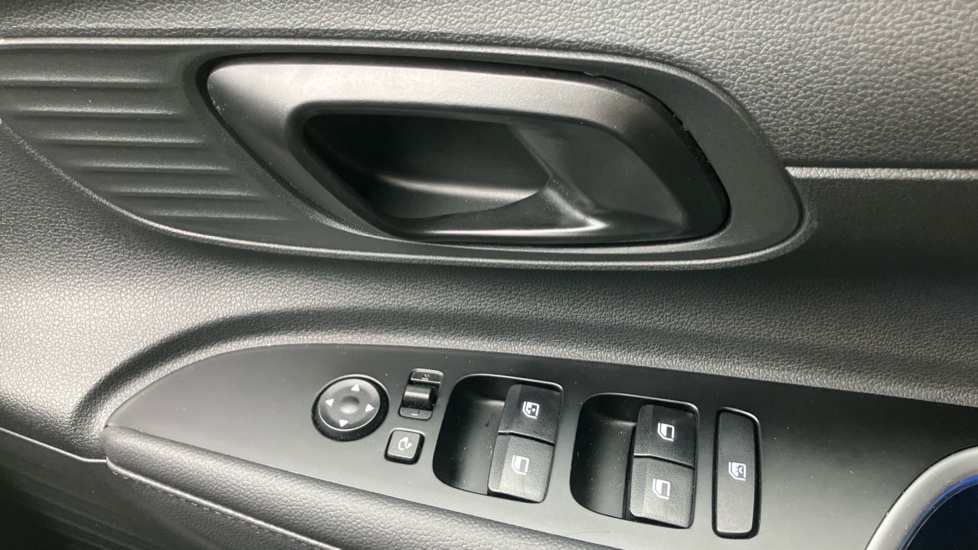 Hyundai BAYON 1.0 TGDi [90] Black Line 5dr Petrol Hatchback - Image 33