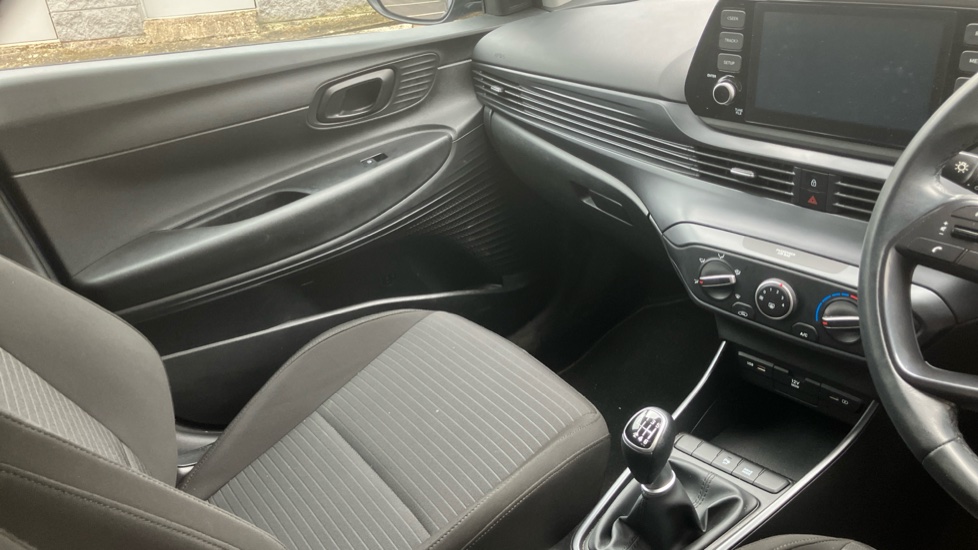 Hyundai i20 1.0T GDi 48V MHD SE Connect 5dr Petrol Hatchback - Image 14