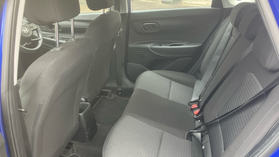 Hyundai i20 1.0T GDi 48V MHD SE Connect 5dr Petrol Hatchback - Image 16