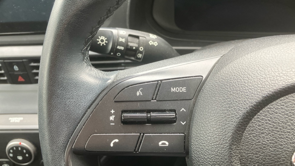 Hyundai i20 1.0T GDi 48V MHD SE Connect 5dr Petrol Hatchback - Image 22