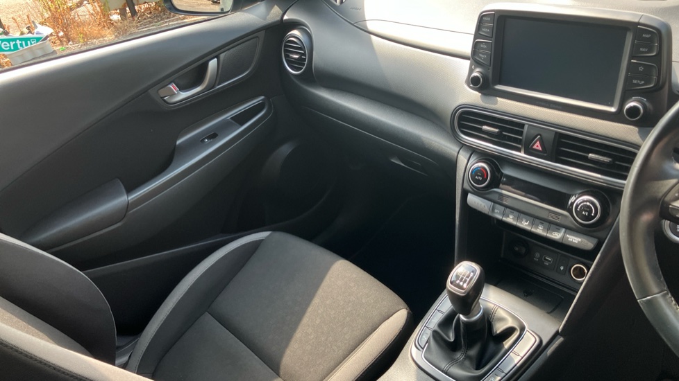 Hyundai KONA 1.0T GDi Blue Drive Premium 5dr Petrol Hatchback - Image 14