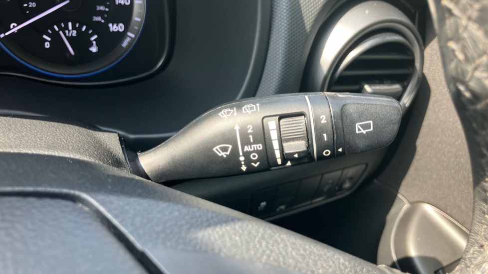 Hyundai KONA 1.0T GDi Blue Drive Premium 5dr Petrol Hatchback - Image 22