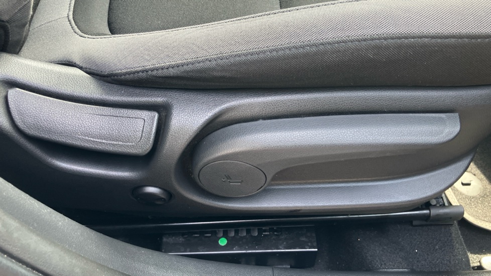 Hyundai KONA 1.0T GDi Blue Drive Premium 5dr Petrol Hatchback - Image 38