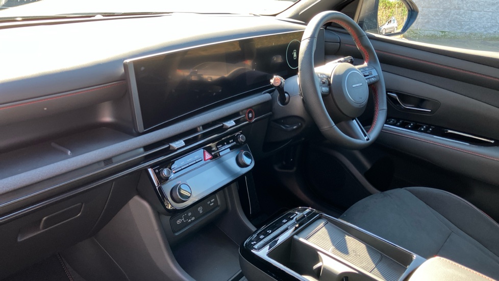 Hyundai TUCSON 1.6T 239 Hybrid N Line Edition 5dr Auto Hybrid Estate - Image 9