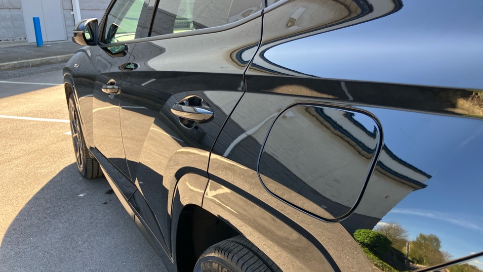 Hyundai TUCSON 1.6T 239 Hybrid N Line Edition 5dr Auto Hybrid Estate - Image 33