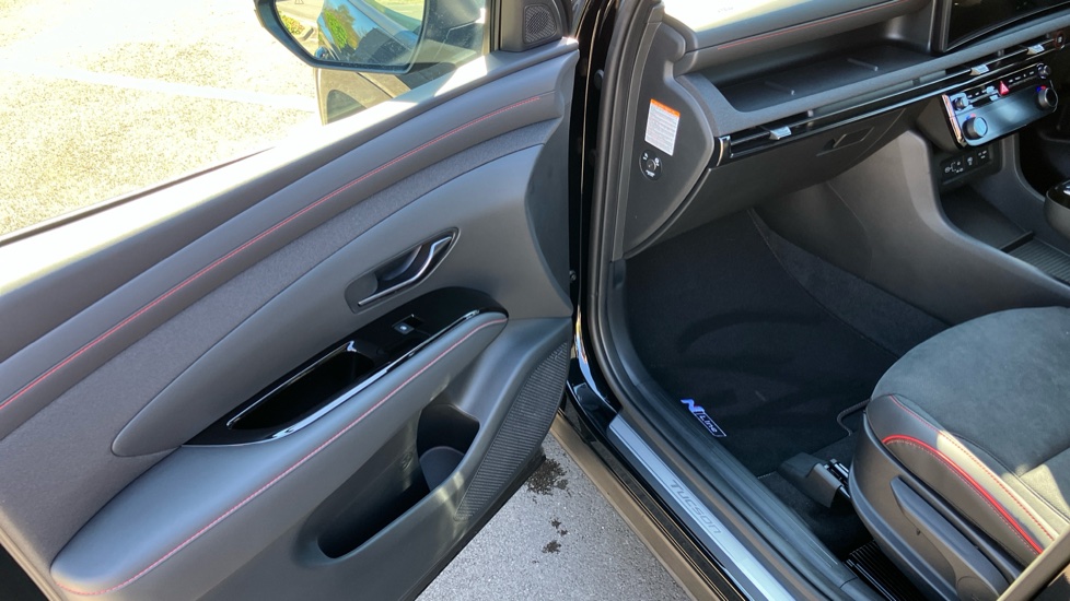 Hyundai TUCSON 1.6T 239 Hybrid N Line Edition 5dr Auto Hybrid Estate - Image 37