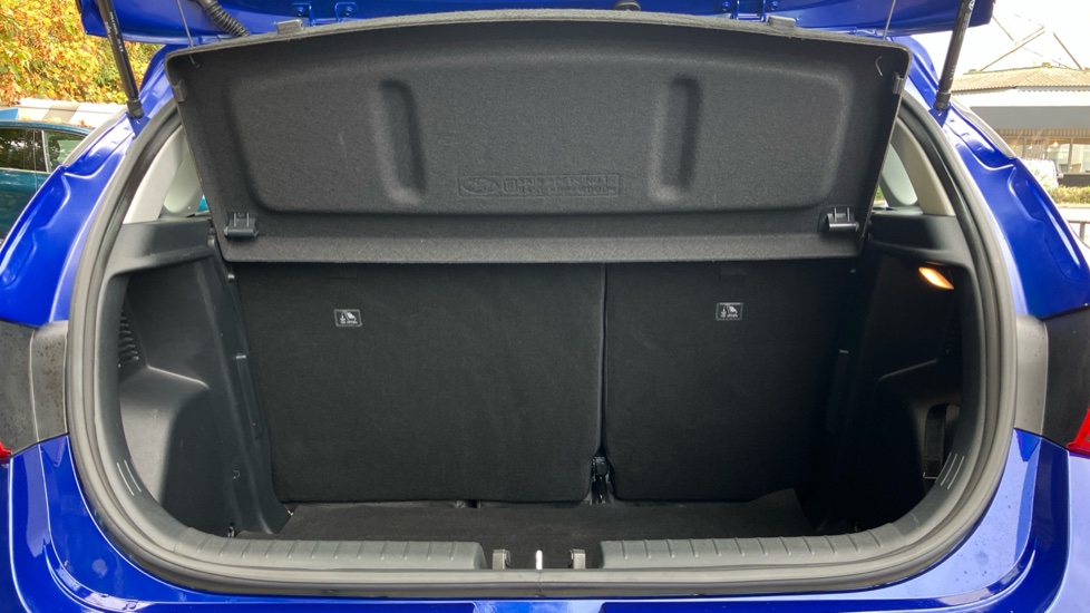 Hyundai i20 1.0T GDi Element 5dr Petrol Hatchback - Image 4