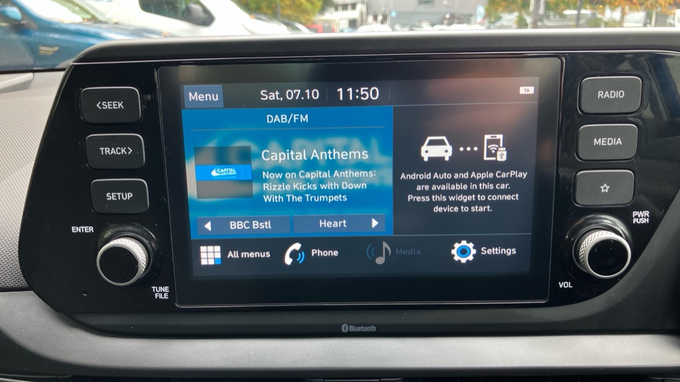 Hyundai i20 1.0T GDi Element 5dr Petrol Hatchback - Image 12