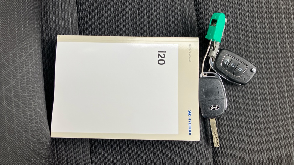 Hyundai i20 1.0T GDi Element 5dr Petrol Hatchback - Image 19