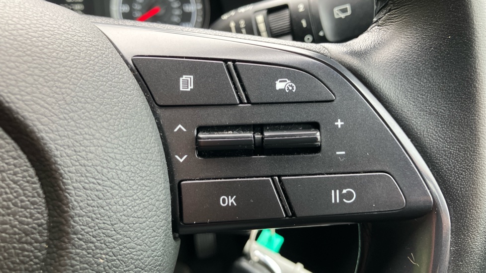 Hyundai i20 1.0T GDi Element 5dr Petrol Hatchback - Image 23