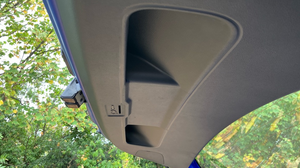Hyundai i20 1.0T GDi Element 5dr Petrol Hatchback - Image 43