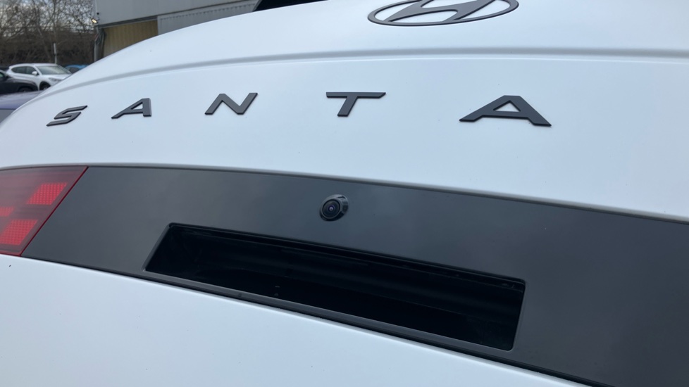 Hyundai SANTA FE 1.6 TGDi Hybrid Calligraphy 5dr 4WD Auto Hybrid Estate - Image 27