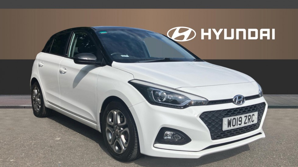 Hyundai i20 1.2 MPi Play 5dr Petrol Hatchback - Image 1