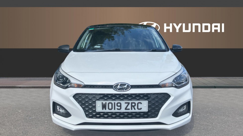Hyundai i20 1.2 MPi Play 5dr Petrol Hatchback - Image 3