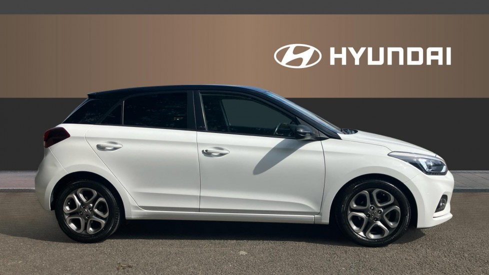 Hyundai i20 1.2 MPi Play 5dr Petrol Hatchback - Image 5