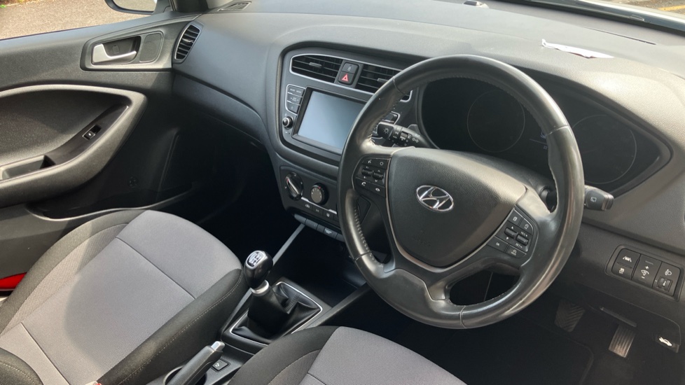 Hyundai i20 1.2 MPi Play 5dr Petrol Hatchback - Image 11