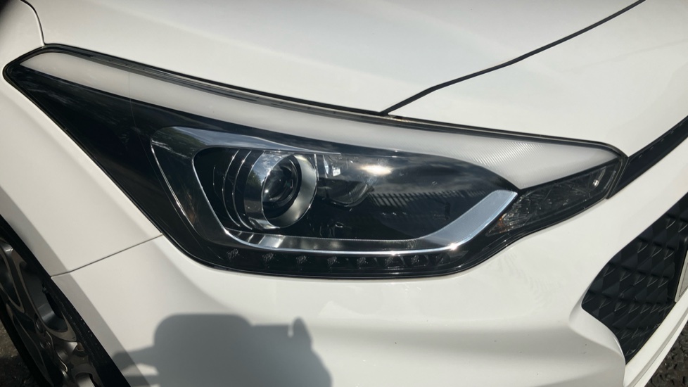 Hyundai i20 1.2 MPi Play 5dr Petrol Hatchback - Image 47