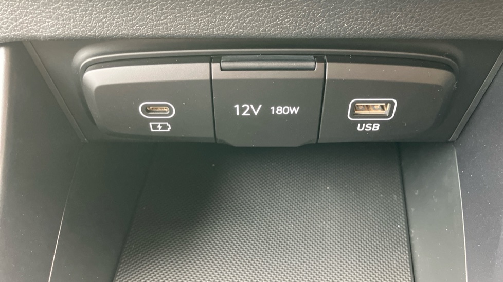 Hyundai i20 1.0T GDi 90 Black Line 5dr Petrol Hatchback - Image 28