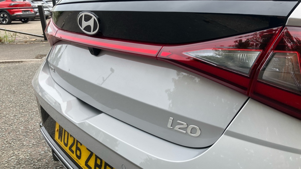 Hyundai i20 1.0T GDi 90 Black Line 5dr Petrol Hatchback - Image 46